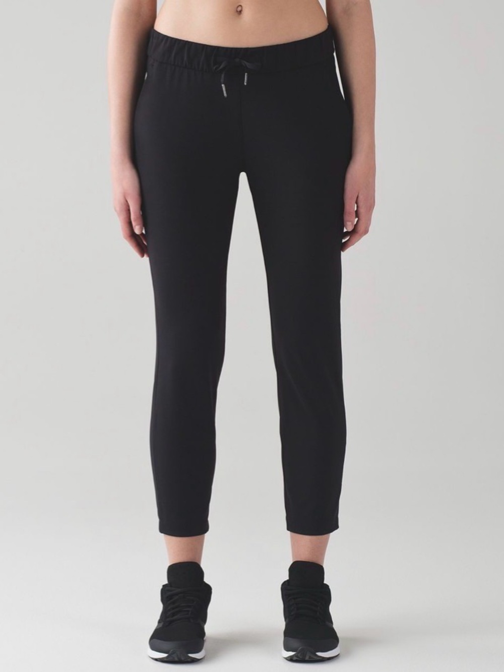 Lululemon On The Fly Pant *28" (7/8 length) Black Size 4